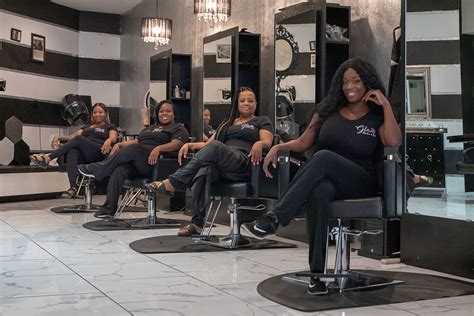 GLAM SALON for Men & Women .